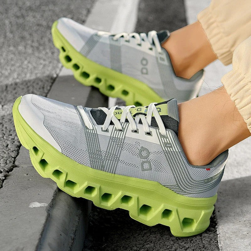 Breathable Mesh Men’s Lightweight Fashion Running Shoes
