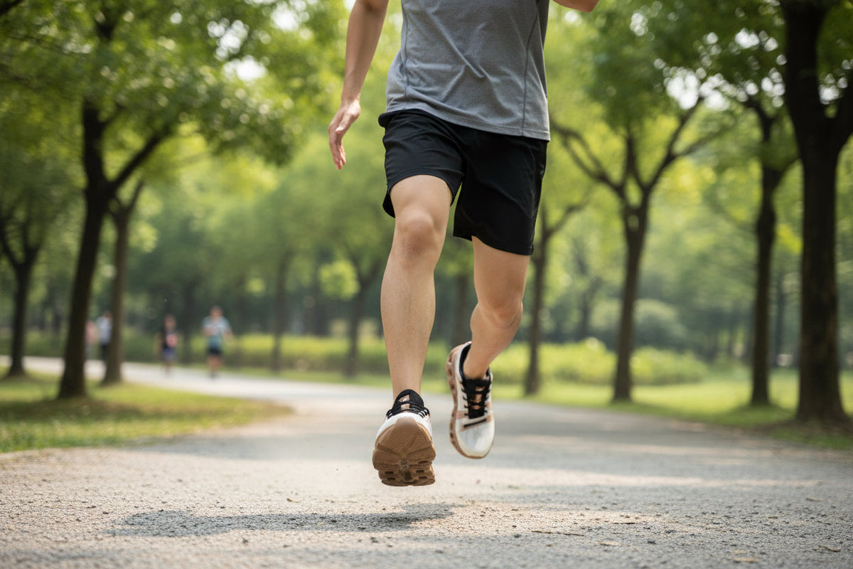 Breathable Mesh Men's Lightweight Fashion Running Shoes